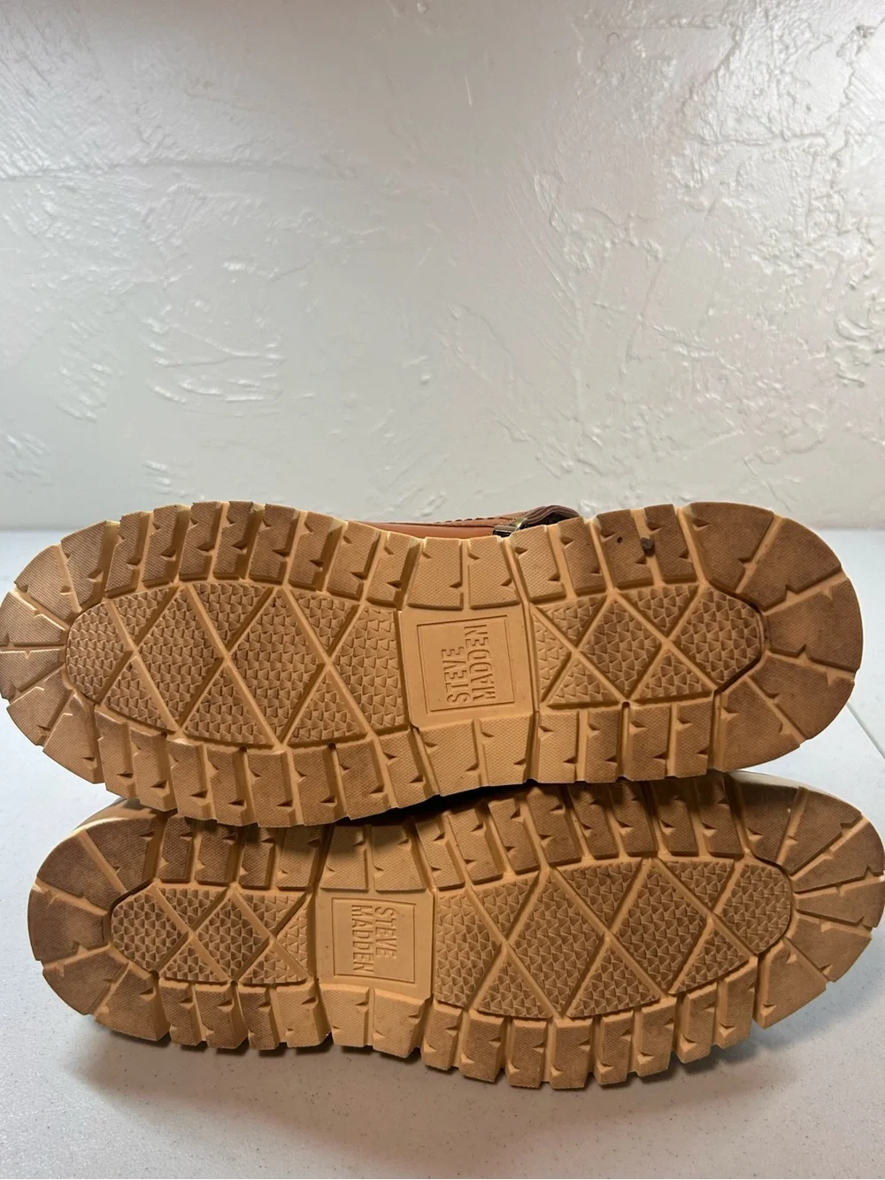 Steve Madden Men's Brown Leather Lace-Up Boots- LIKE NEW!